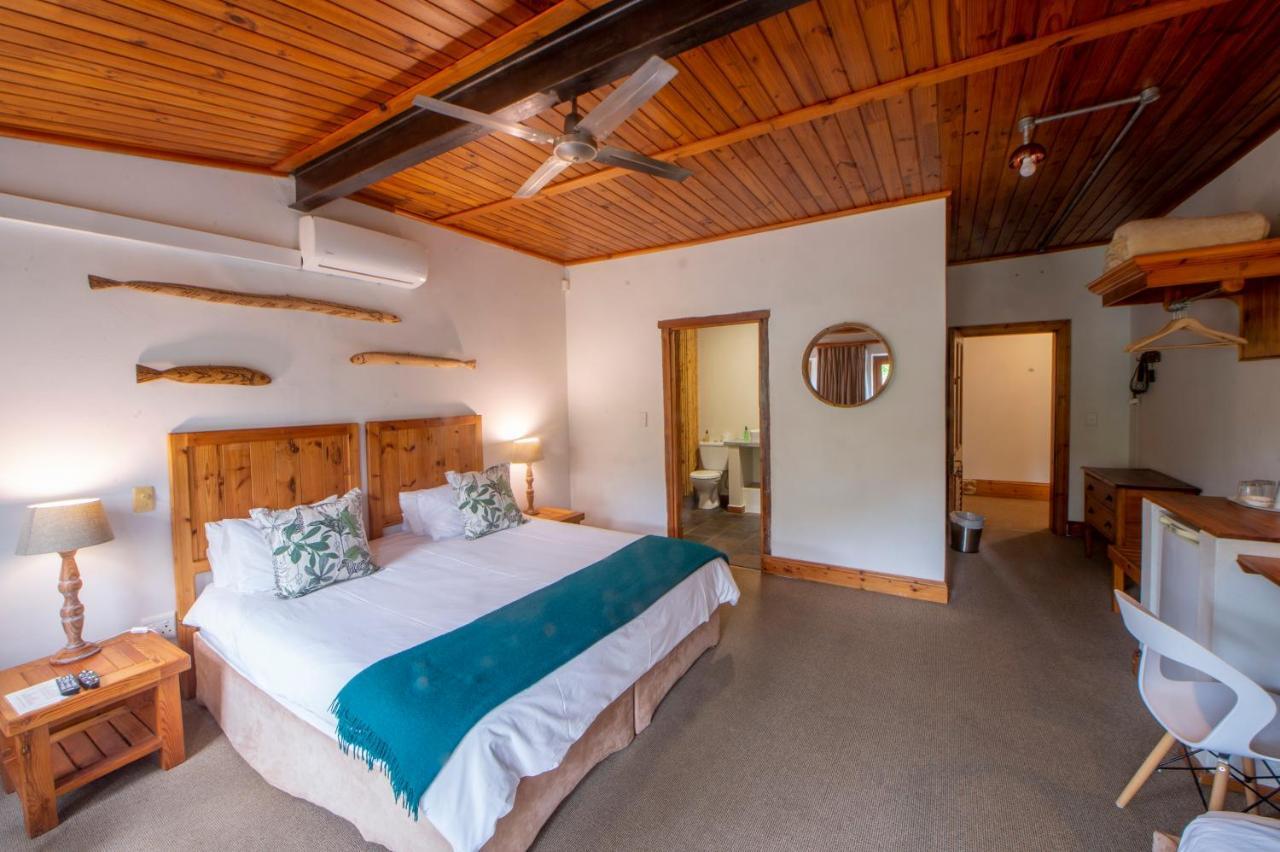 At The Woods Guest House Stormsrivier Luaran gambar